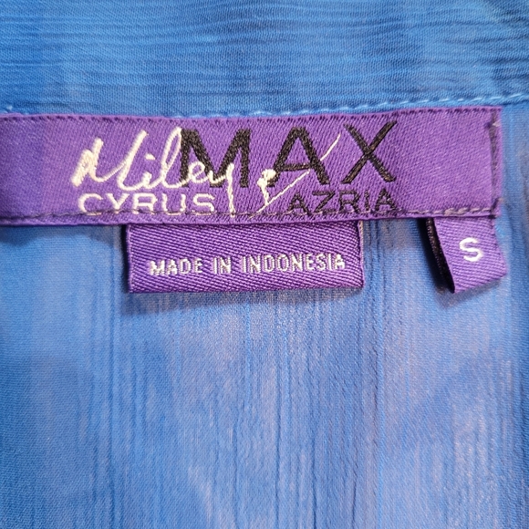 Miley Cyrus & Max Azria Blue Ruffled Buttoned Ruffled Front Blouse. Sz S - Picture 5 of 5